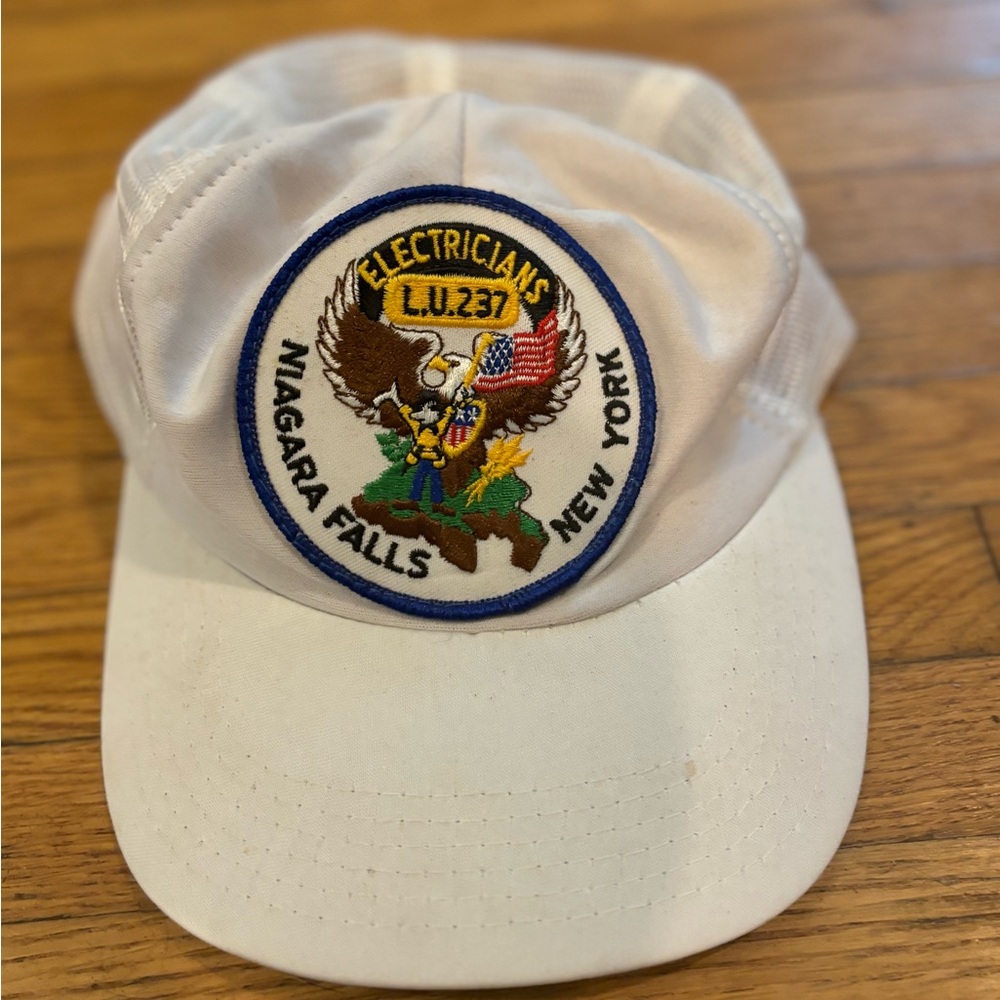 🔥 1980’s Niagara Falls Electrician Union Trucker Hat 🔥